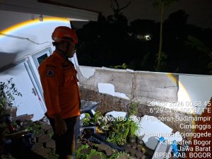 BNPB: Cuaca Ekstrem hingga Longsor Landa Sejumlah Daerah, 97 KK di Semarang Terdampak Banjir