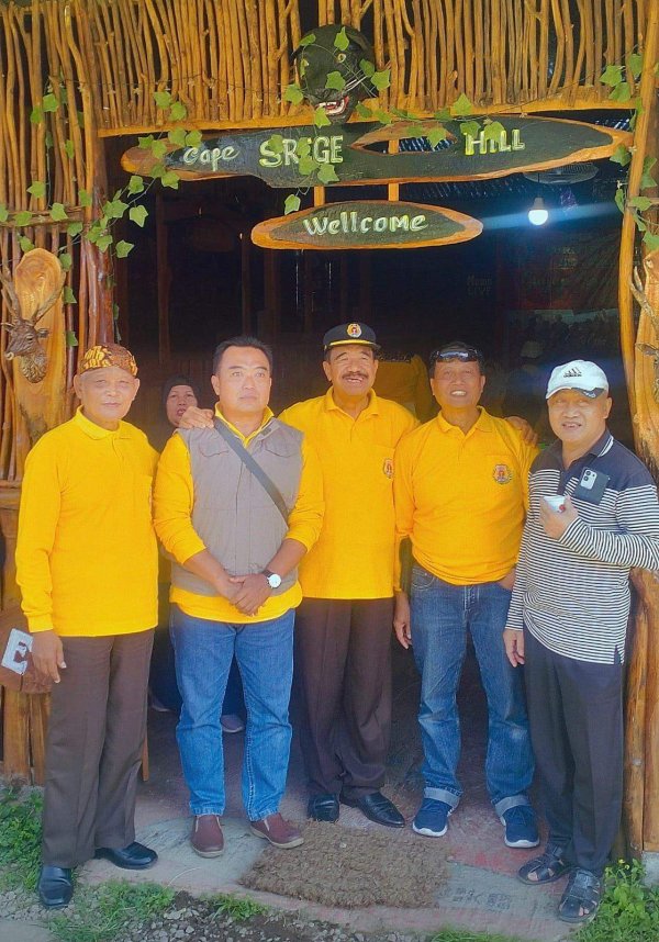 Silaturahmi Purnawirawan Polri di Cafe Srege, Karjita Perkenalkan Wisata Puncak Srege yang Siap Meluncur