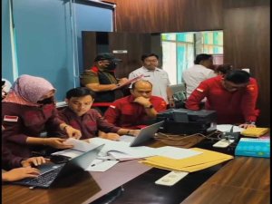 Penggeledahan Kantor Dinkes Malang, Kejari Sita 50 Bendel Dokumen Dugaan Korupsi Ambulans Hyundai Staria